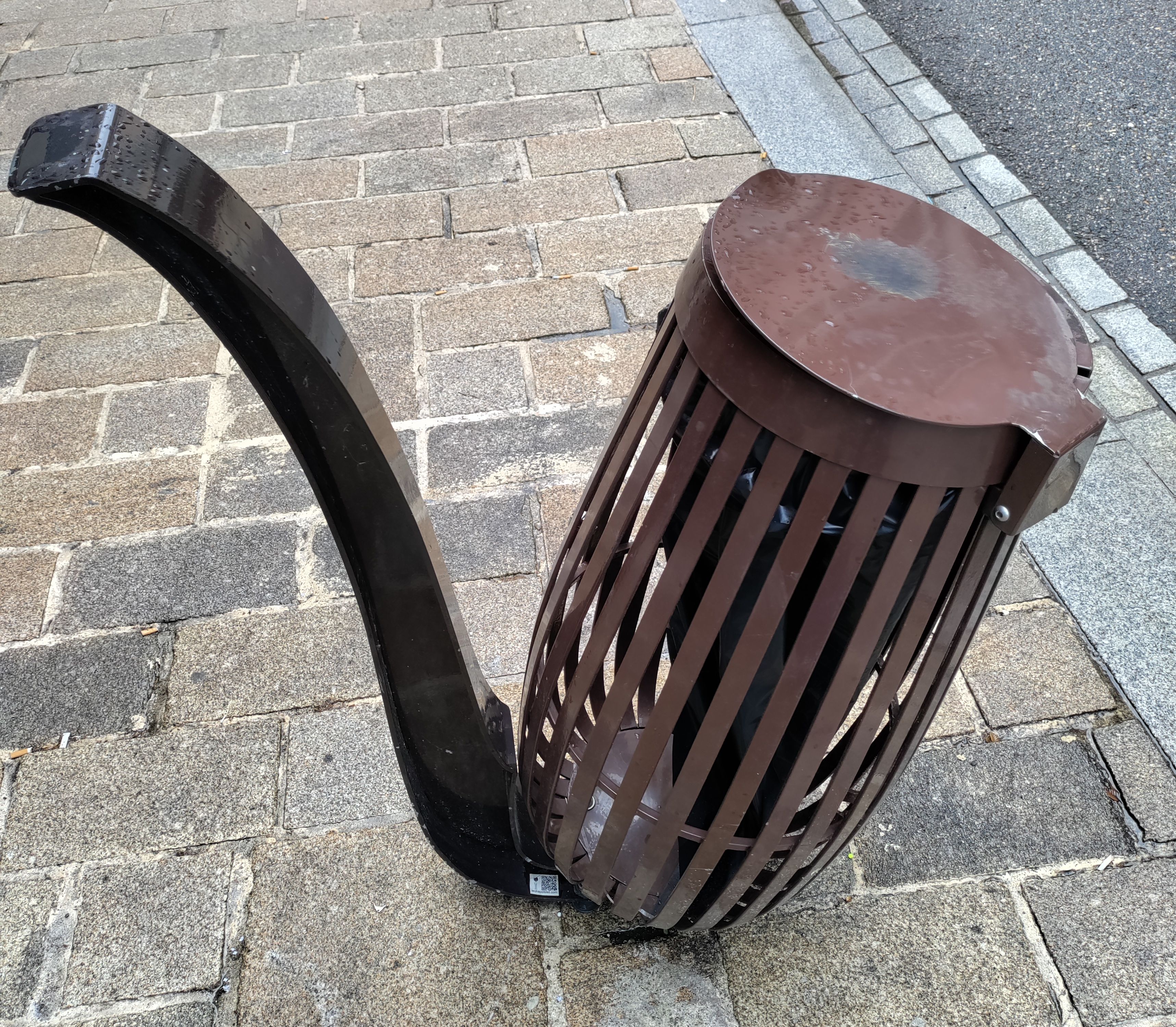Garbage recepticle in Saint Claude.